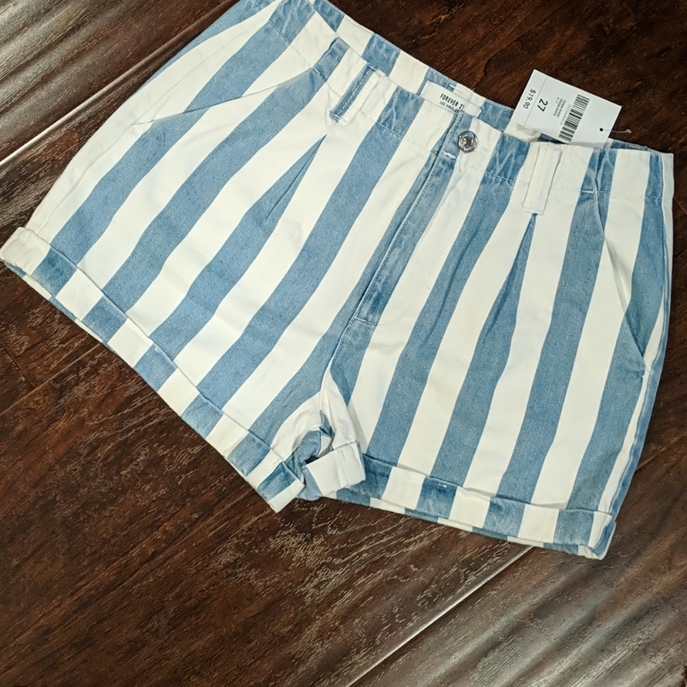 Stripe denim shorts 🩳